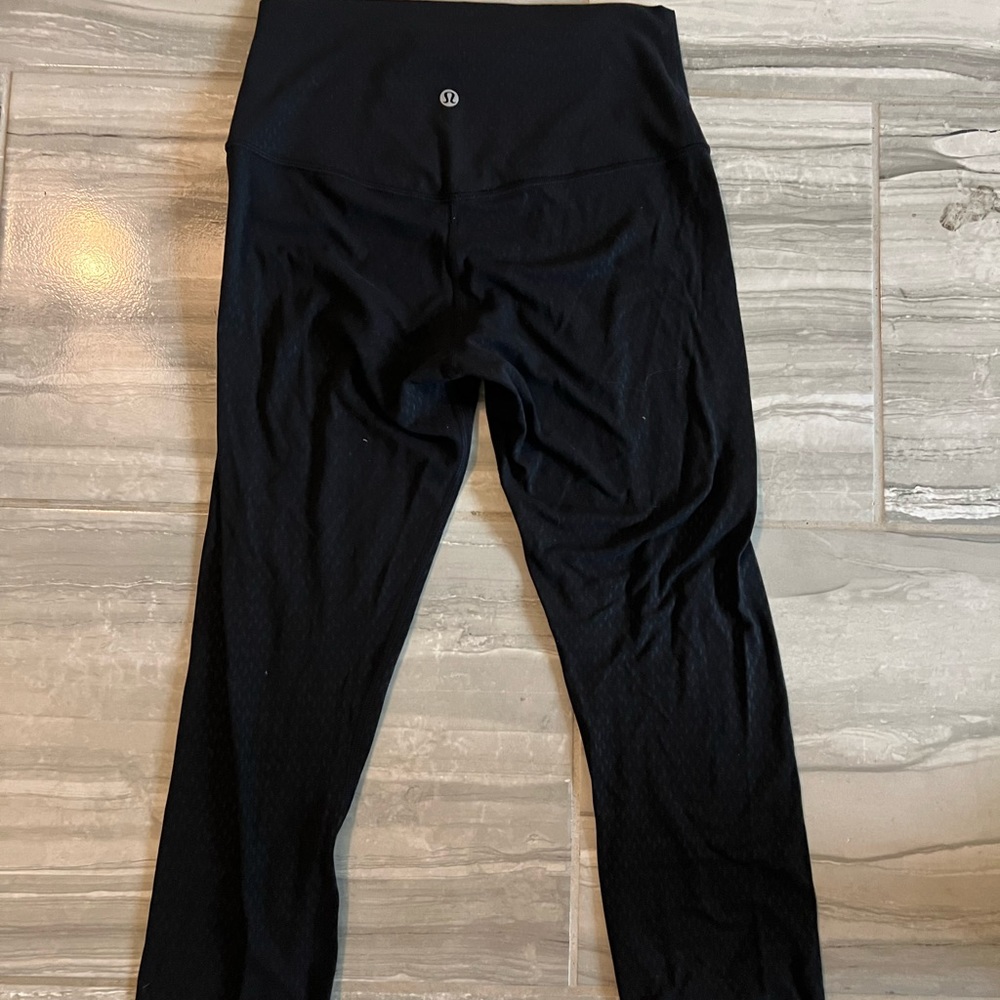 Lululemon - Picture 5 of 5